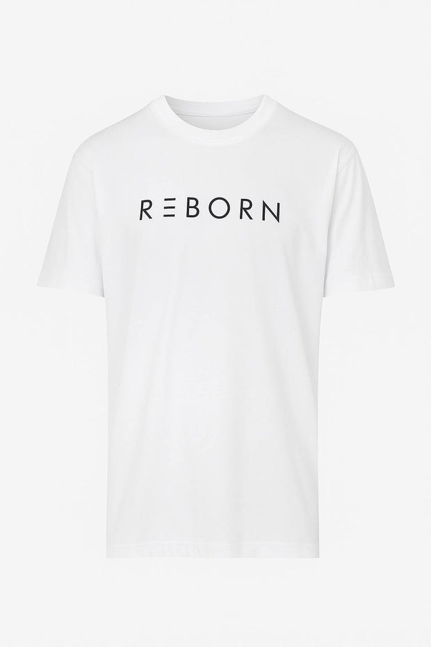 t shirtt bianca con scritta nera su sfondo bianco reborn